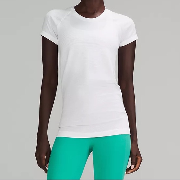 lululemon athletica Tops - Lululemon Swiftly Tech White Short Sleeve Size 10